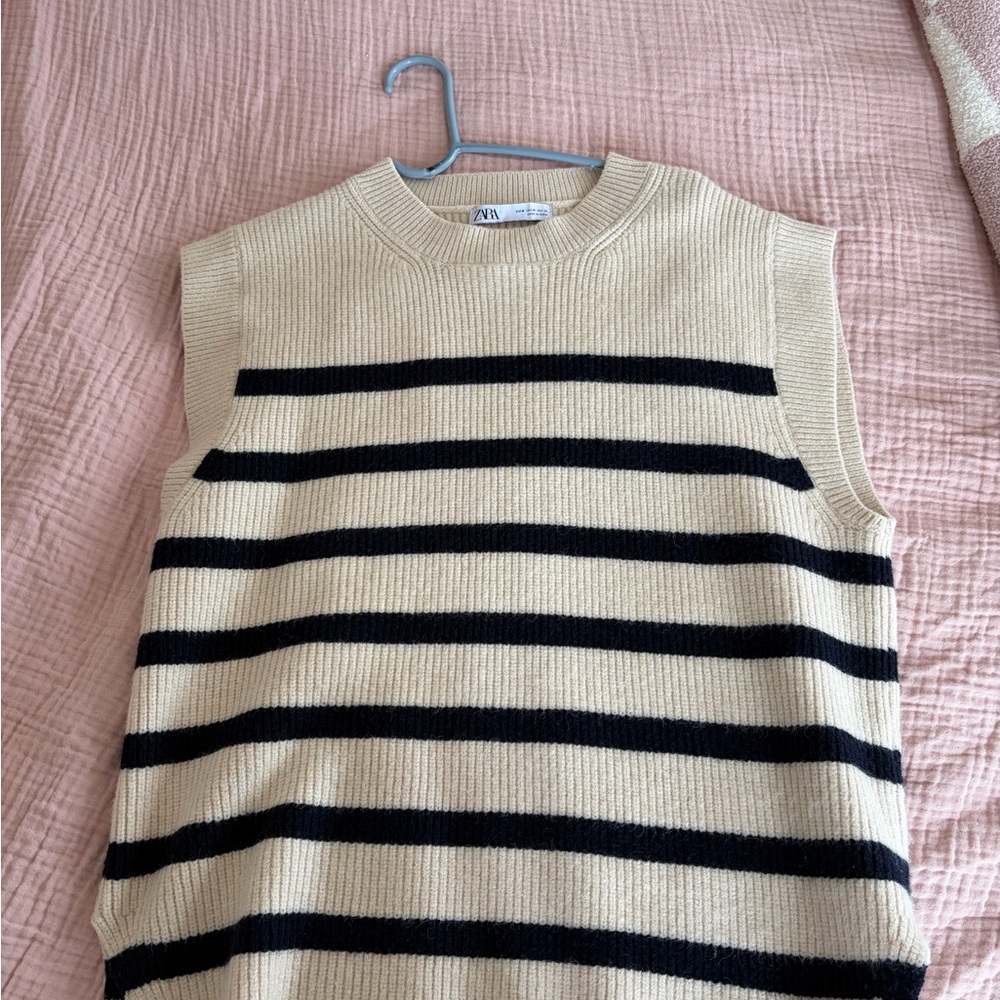 Zara Cream and Navy Striped Crewneck Sweater Vest